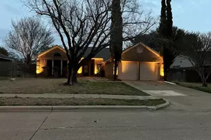 808 Bridgewater Ln, Mesquite, TX 75181 - Photo 2