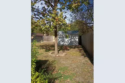 208 Almond Street, Waxahachie, TX 75165 - Photo 32