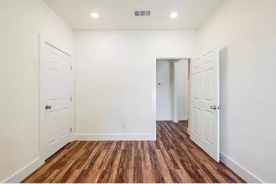 3525 Herrling Street, Dallas, TX 75210 - Photo 26