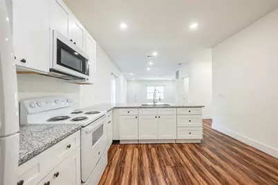 3525 Herrling Street, Dallas, TX 75210 - Photo 18