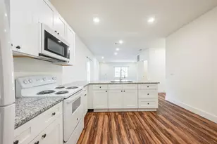 3525 Herrling St, Dallas, TX 75210 - Photo 18