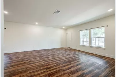 3525 Herrling Street, Dallas, TX 75210 - Photo 8