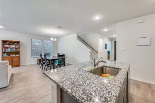 8164 Trudy Ln, Fort Worth, TX 76120 - Photo 12