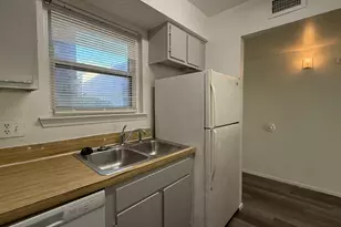 410 Bryan St, Denton, TX 76201 - Photo 12