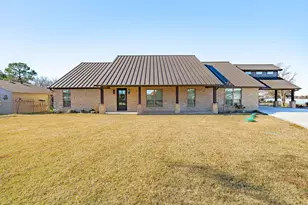 3420 Samoan Ct, Granbury, TX 76048 - Photo 2