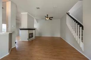 464 Arbor Club Ln, Euless, TX 76039 - Photo 6