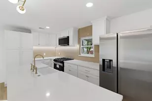 617 Ouida St, Grand Prairie, TX 75051 - Photo 8