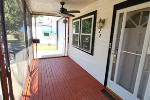 722 22nd St, Grand Prairie, TX 75050 - Photo 4