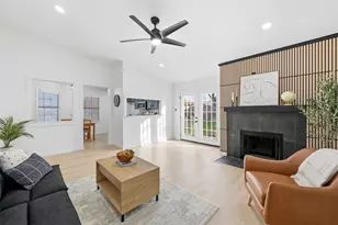 405 Justice St, Cedar Hill, TX 75104 - Photo 2