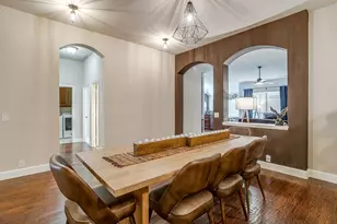 976 Tara Dr, Burleson, TX 76028 - Photo 8