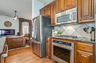 976 Tara Dr, Burleson, TX 76028 - Photo 16