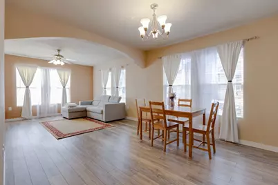 305 W Avenue Avenue E, Garland, TX 75040 - Photo 6