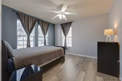 305 W Avenue Avenue E, Garland, TX 75040 - Photo 18