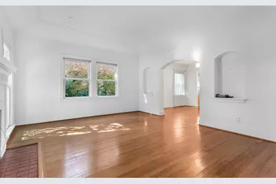 5543 McCommas Boulevard, Dallas, TX 75206 - Photo 2