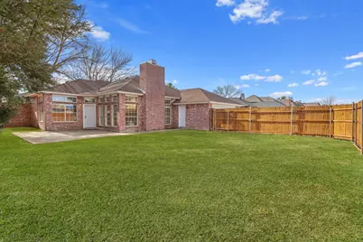 2912 Olympia Drive, Grand Prairie, TX 75052 - Photo 12