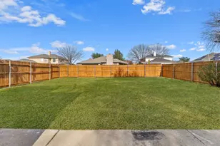 2912 Olympia Dr, Grand Prairie, TX 75052 - Photo 10