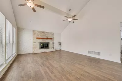 1605 Copper Creek Drive, Plano, TX 75075 - Photo 4