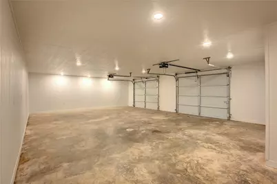 946 Jefferson Street E, Sulphur Springs, TX 75482 - Photo 16