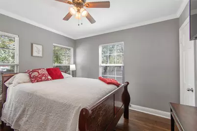3909 Locke Avenue, Fort Worth, TX 76107 - Photo 18