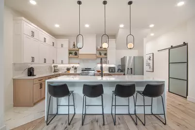 4648 Corregidor Street, Dallas, TX 75216 - Photo 6