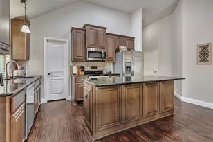 629 Fox View Dr, Fort Worth, TX 76131 - Photo 10