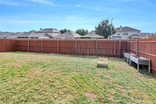 629 Fox View Dr, Fort Worth, TX 76131 - Photo 36