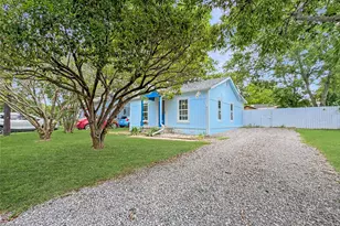 604 S Maple St, Howe, TX 75459 - Photo 16