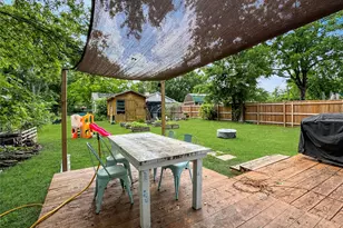 604 S Maple St, Howe, TX 75459 - Photo 12