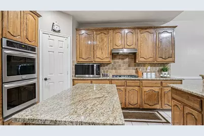 4703 Enchanted Bay Boulevard, Arlington, TX 76016 - Photo 16