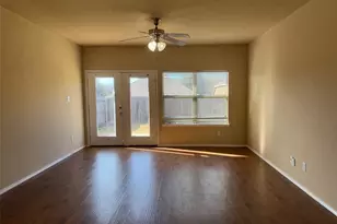 1412 Danielle Creek Dr, Little Elm, TX 75068 - Photo 2