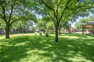 6506 Colonial Dr, Granbury, TX 76049 - Photo 34