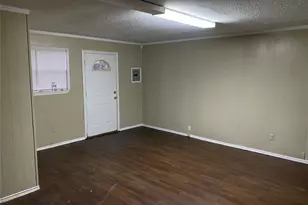 7002 Red Bud Dr, Dallas, TX 75227 - Photo 10