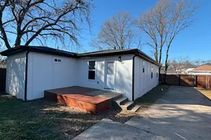 2526 Bethurum Ave, Dallas, TX 75215 - Photo 10