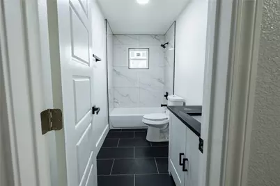 2526 Bethurum Avenue, Dallas, TX 75215 - Photo 6