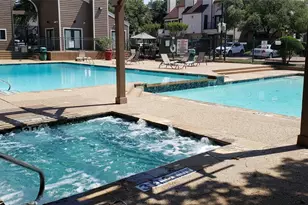 2300 Balsam Dr, Arlington, TX 76006 - Photo 8