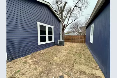 1615 Fairmount Avenue, Fort Worth, TX 76104 - Photo 8