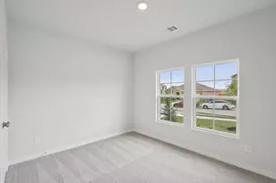 454 Suffolk Dr, Ferris, TX 75125 - Photo 20