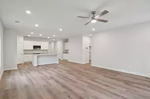 454 Suffolk Dr, Ferris, TX 75125 - Photo 6