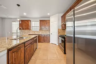 520 Eastland Dr, Lewisville, TX 75056 - Photo 10