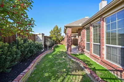 520 Eastland Drive, Lewisville, TX 75056 - Photo 20