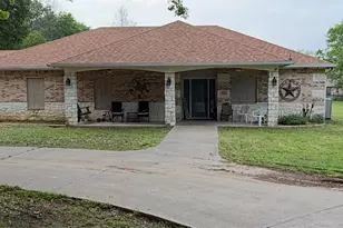 201 W Oak St, Eustace, TX 75124 - Photo 1