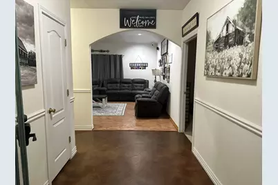 201 W Oak Street, Eustace, TX 75124 - Photo 4