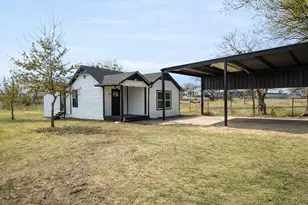 211 Crockett St, Rice, TX 75155 - Photo 2