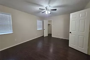 620 Race St, Crowley, TX 76036 - Photo 26