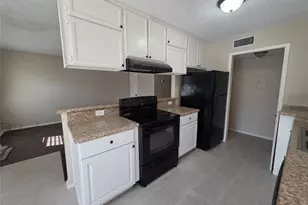 620 Race St, Crowley, TX 76036 - Photo 4