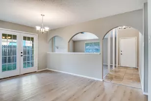 2902 Forest Park Dr, Garland, TX 75040 - Photo 6