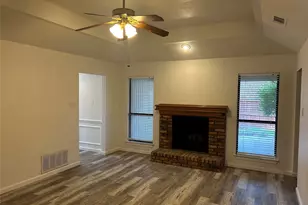 801 Summit, DeSoto, TX 75115 - Photo 4