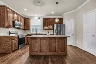 2500 Rockbrook Dr, Lewisville, TX 75067 - Photo 8