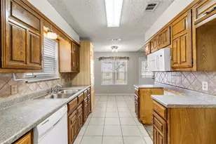 100 Thiele Rd, Lorena, TX 76655 - Photo 12