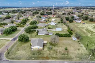 100 Thiele Rd, Lorena, TX 76655 - Photo 32